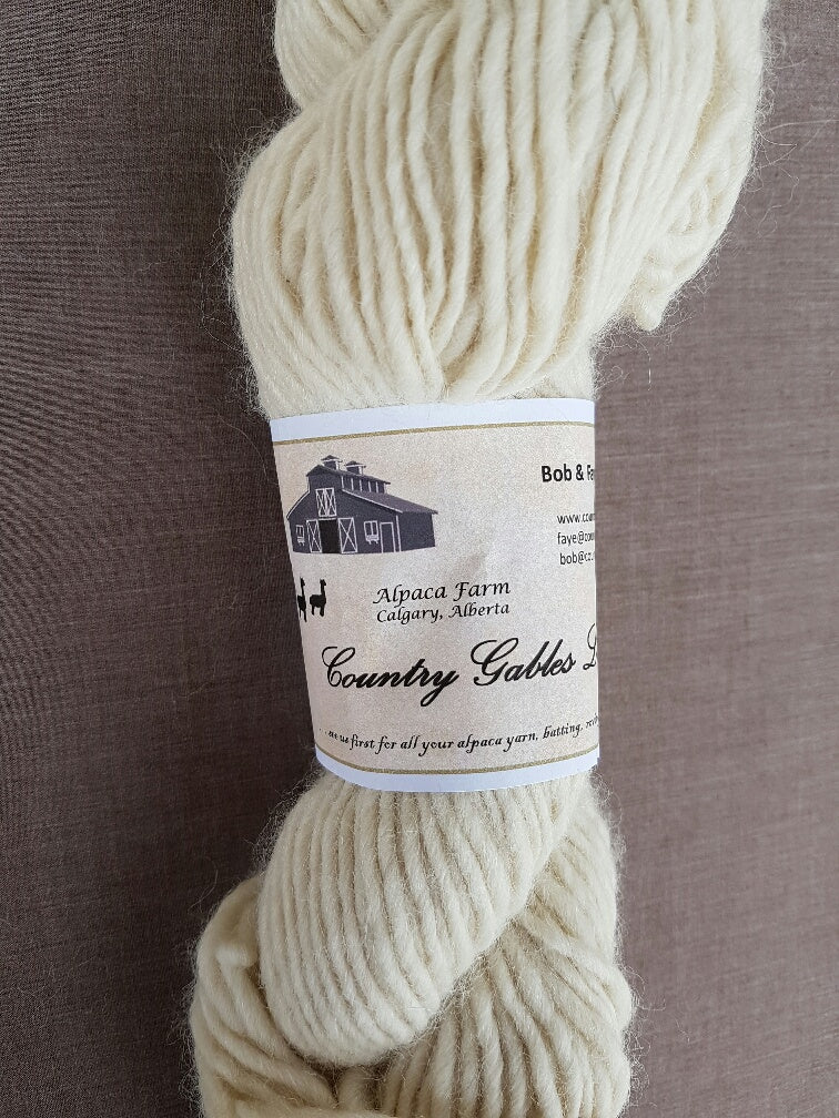 252 Lopi Cream Alpaca Yarn (70% Alpaca/30% Merino) - Country Gables Ltd