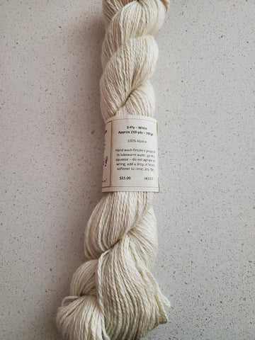 300 3 Ply White Alpaca Yarn (100% Alpaca) - Country Gables Ltd